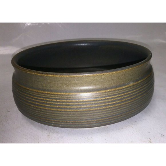 Covered Stoneware Dish - 8.5" x 3” - RIbbed Sides- Baking Dish - Picture 6 of 12